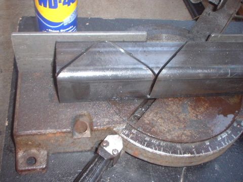 1995 Ford Bronco - For the trac bar mount i used 2.5"x2.5"x1/4" steel