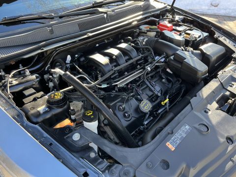 2001 Ford Crown Victoria