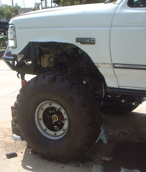 1995 Ford Bronco - front drivers side hacked.. ugliest one.. was also the first one i hacked..