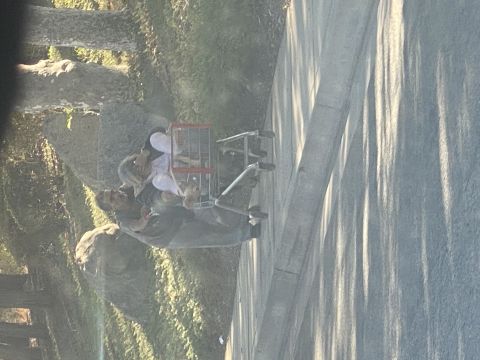 1900 Yugo GVX - Homeless people