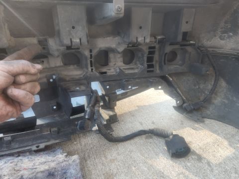 2016 Ford Explorer - With some effort, the harness can be threaded between the absorber & cover. This one also has parking sensors & a RKE antenna, but not a li…