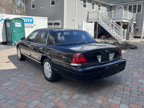 2001 Ford Crown Victoria