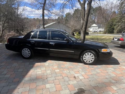 2001 Ford Crown Victoria