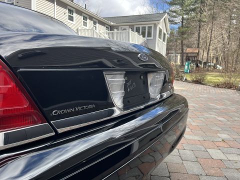 2001 Ford Crown Victoria
