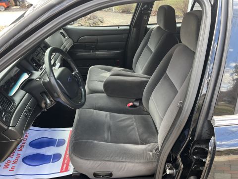 2001 Ford Crown Victoria