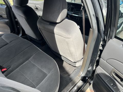 2001 Ford Crown Victoria