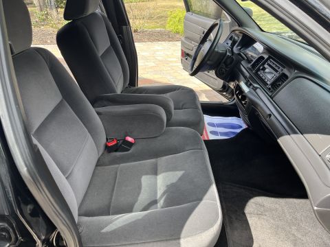 2001 Ford Crown Victoria