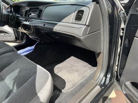 2001 Ford Crown Victoria