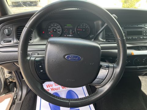 2001 Ford Crown Victoria