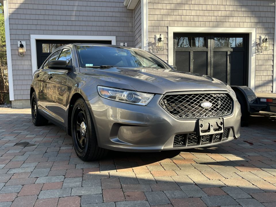 Gray Ford Taurus Police Interceptor front quarter view