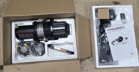 2025 Polaris RANGER - Unboxing a Rough Country RS4500 winch and its associated recovery system parts.