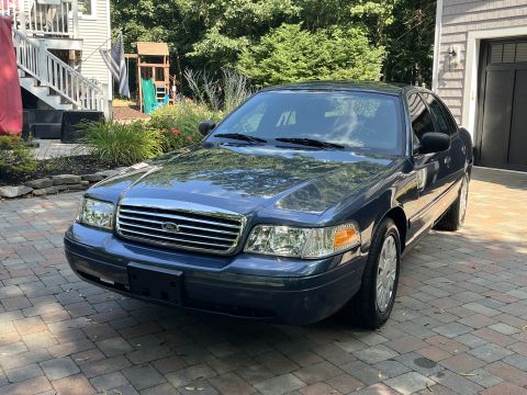 2001 Ford Crown Victoria