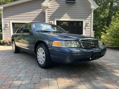 2001 Ford Crown Victoria