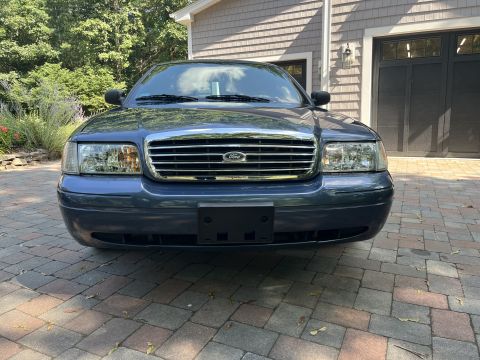 2001 Ford Crown Victoria