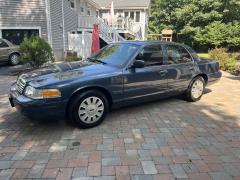 2001 Ford Crown Victoria