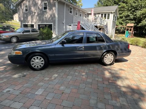2001 Ford Crown Victoria