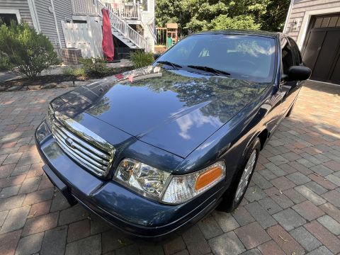 2001 Ford Crown Victoria