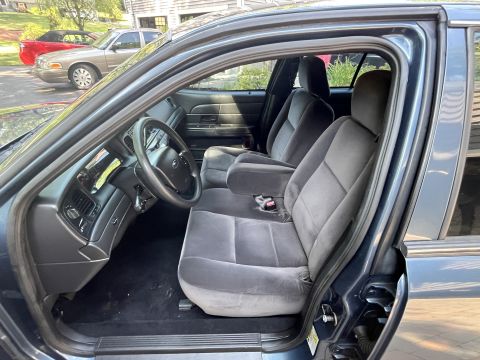 2001 Ford Crown Victoria