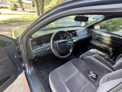 2001 Ford Crown Victoria