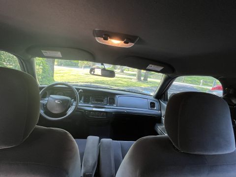 2001 Ford Crown Victoria