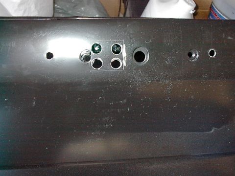 1986 Ford Bronco - Scribbing them as per Steve83's measurements. No hole saw so 4 holes and ....