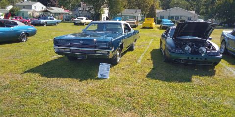 1969 Mercury Marquis - We had a good spot when we got to this show around 10:30am. However cars kept flowing in and filled up all around us by noon.
