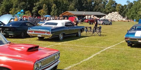 1969 Mercury Marquis - You can see in this shot we weren't too far from the pavillion which is where registration took place, and T-shirts purchased.