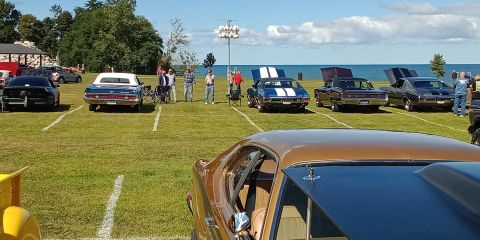 1969 Mercury Marquis - This show really is by the shore of Lake Erie!