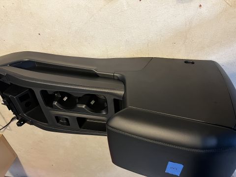 2020 Ford Explorer photo