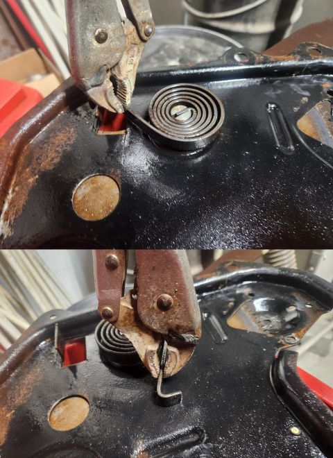 1983 Ford Bronco - Regulator Spring IF THE IMAGE IS TOO SMALL, click it. To clean the regulator, use vise-grips to unload & remove the spring.