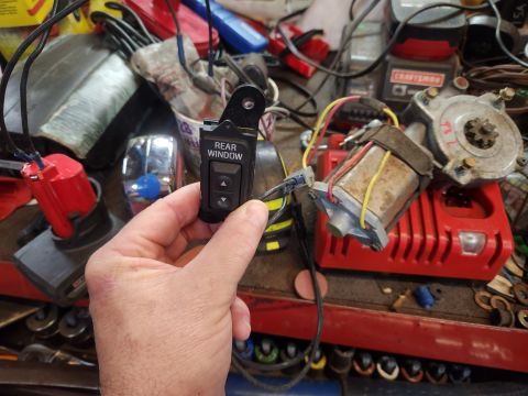 1983 Ford Bronco - Dash Switch Testing IF THE IMAGE IS TOO SMALL, click it. This is a new cheap copy, and it works. See also: [url=https://www.supermotors.net…