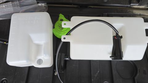 2025 Polaris RANGER - Trexflow pump fits perfectly in polaris bottle.