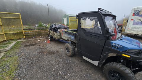 2025 Polaris RANGER - Dump run! 500lbs in the trailer.