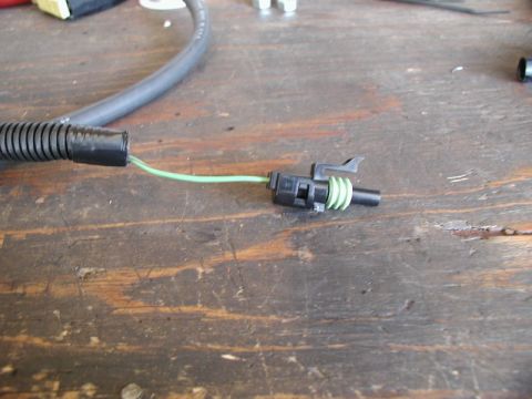 1985 Ford Bronco - One half of the Pico weatherpack on the green wire.