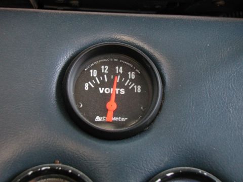 1985 Ford Bronco - I tapped into an ignition source on the factory fuse block, but the reading isn't to accurate. Throughout the first day of having it, it re…