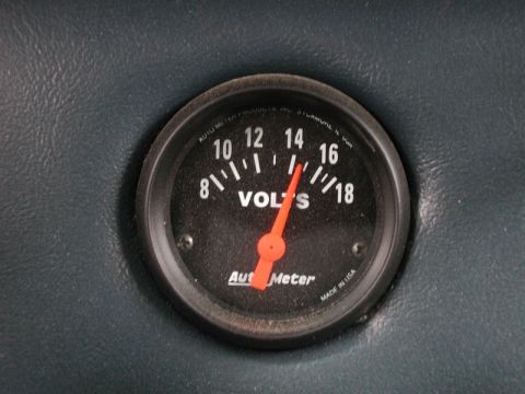 1985 Ford Bronco - My meter read 14.4v at the battery and the fuse block.