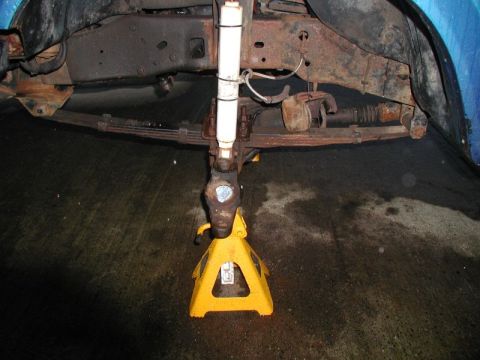 1985 Ford Bronco - All stripped down. Just the caliper left