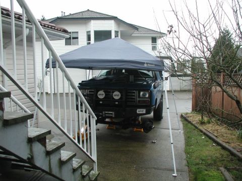 1985 Ford Bronco - The weather wasn't co-operating, but we made due.