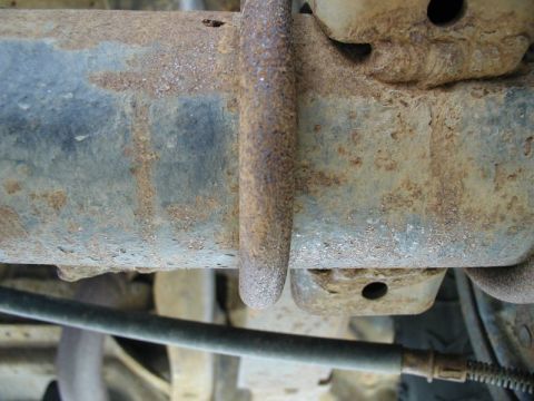 1985 Ford Bronco - You can see the marks left by the original u-bolts