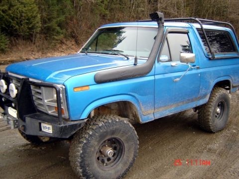 1985 Ford Bronco - Here are a few different angles.....