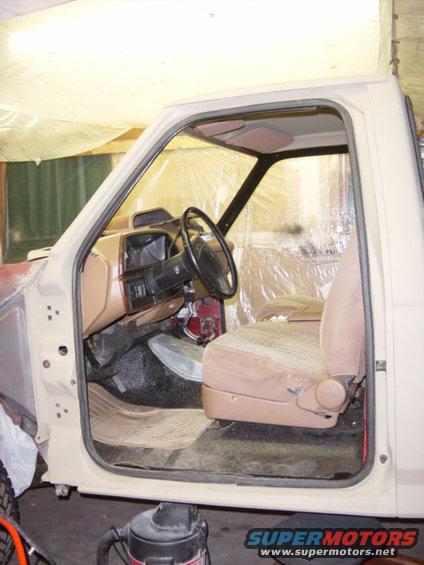 1985 Ford Bronco - Chuck: Supermotors Page / Thread on FSB - 87/91 F-150 cab swap in the making / Supermotors Page - Chassis Assembly