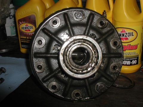 1985 Ford Bronco - 8 of the 10 ring gear bolts came out on the D44.