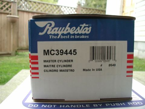 1985 Ford Bronco - Raybestos master cylinder #MC39445.