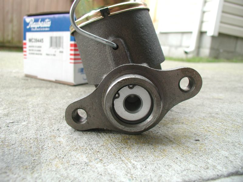 Master cylinder with Raybestos box in background
