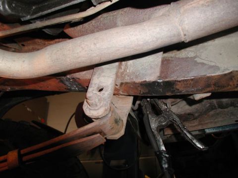1985 Ford Bronco - Cracks drilled and welded.