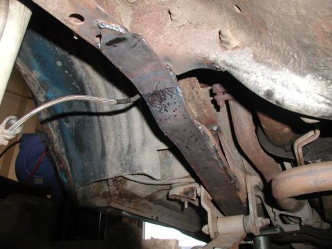 1985 Ford Bronco - We decided to put a piece of 32" long plate along the bottom the frame.
