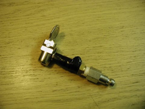 1985 Ford Bronco - For airing up, a chuck end from a Viair #00041 Tire Inflation Gun.