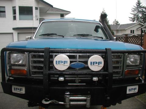 1985 Ford Bronco - Lights (forward)