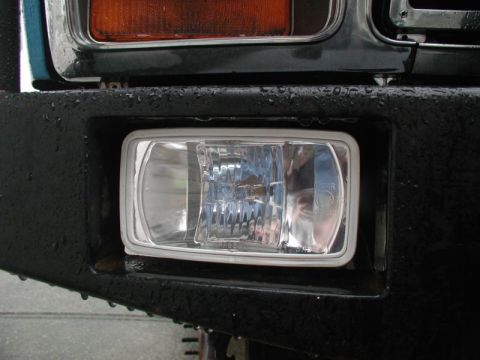 1985 Ford Bronco - The 868's with Piaa Xtreme White bulbs.