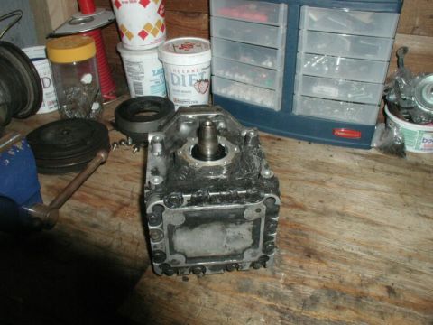 1985 Ford Bronco - Re-install the seal retainer assembly.